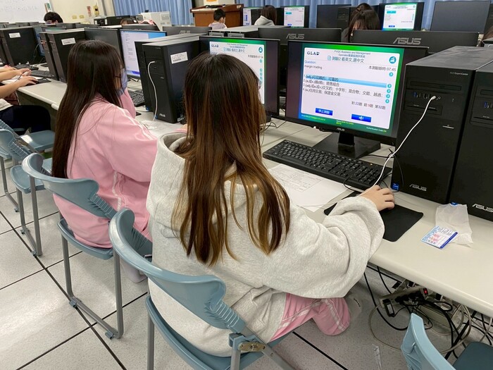 學生進行PVQC校內比賽